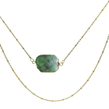 Bižuterijos žalia kristalinis kvarcas Aukso Bezel pakabukas moterų karoliai natūralaus akmens Žaliava Chrysoprase plokštė gabalas karoliai