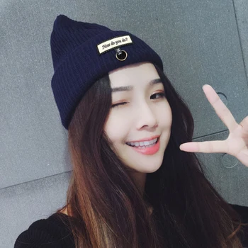 Moterų Žiemos Skrybėlę Naujas Mados Korėjos Mezgimo Kepurė Moteriška Vientisos Spalvos Laišką Etiketės Vilnonių Kepurės Lauko Šiltas Gaubtas